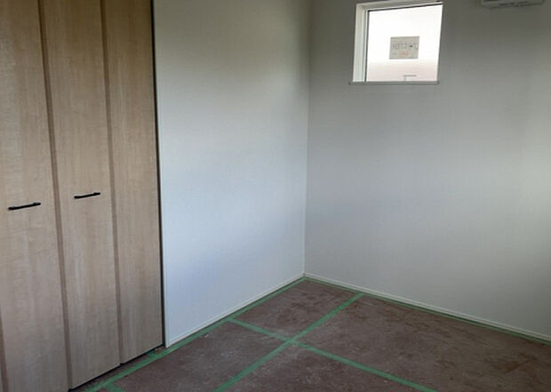 【子供部屋】子供が何人でも年齢によっては、受験時にしっかり壁のある個室があった方が良い場合もあります。難しい問題ですが、兄弟の人数や、性別や年齢差によって状況が異なりますので、数年後のこともしっかり考えましょう。