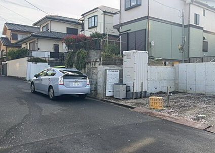 前面道路含む現地写真_3