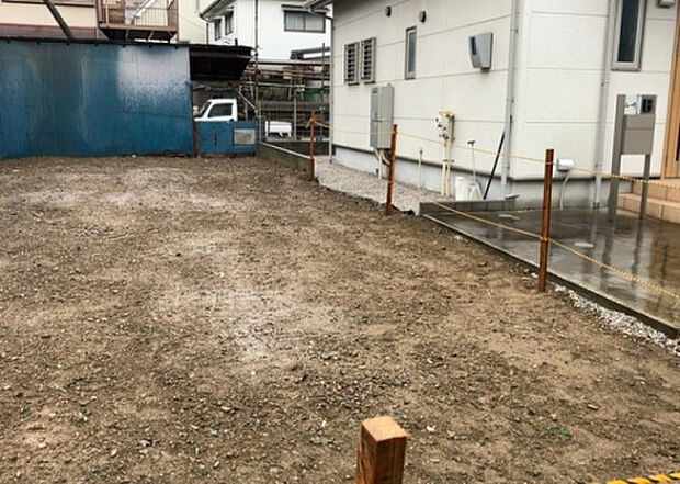 【外観_2】外観は建物の第一印象を決める重要な要素です。複数の方向から見ることで、建物の存在感や周辺との調和、デザインの良さなどがより明確に分かります。お気に入りの建物を見つけてみてください。