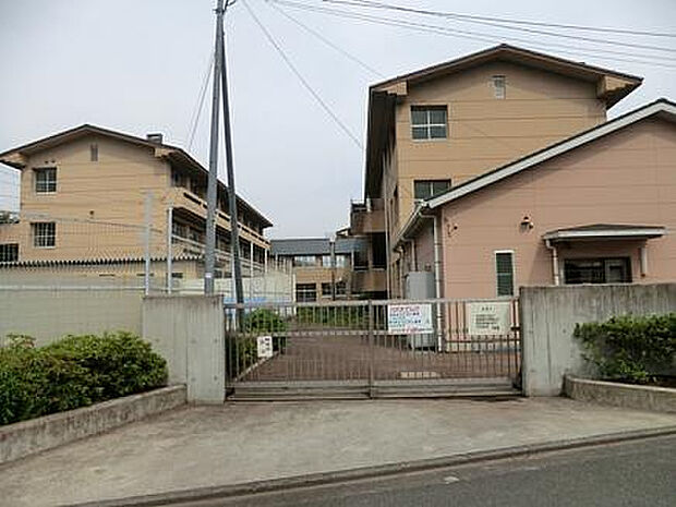 当麻田小学校（約836m）