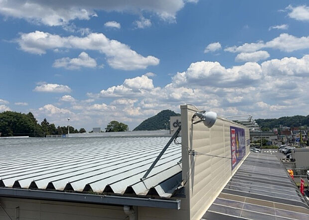 【物件からの展望】眺望を気にして物件を探す場合、前面に建物が建っていないか現地で確認しましょう！前面に建物があると景色はもちろん、日当たりや風通しにも影響が出てきます。住んだ時のことを想像しながら現地見学をしましょう。