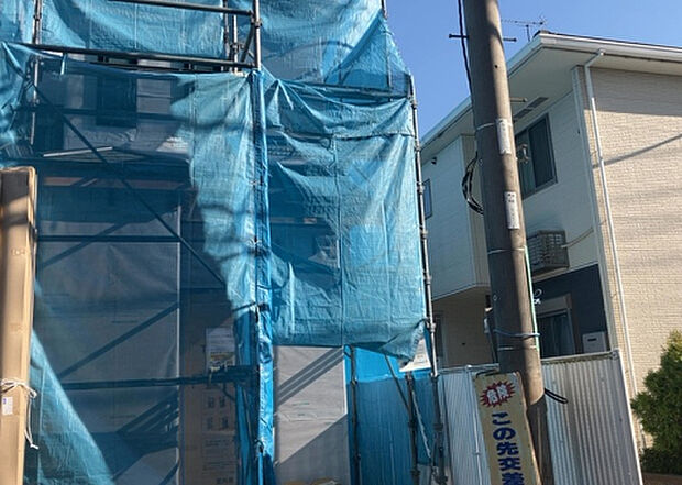【外観_2】外観は建物の第一印象を決める重要な要素です。複数の方向から見ることで、建物の存在感や周辺との調和、デザインの良さなどがより明確に分かります。お気に入りの建物を見つけてみてください。