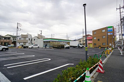 ファミリーマート　相模原若松三丁目店 465m(徒歩6分)