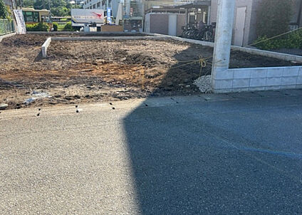 前面道路含む現地写真_3