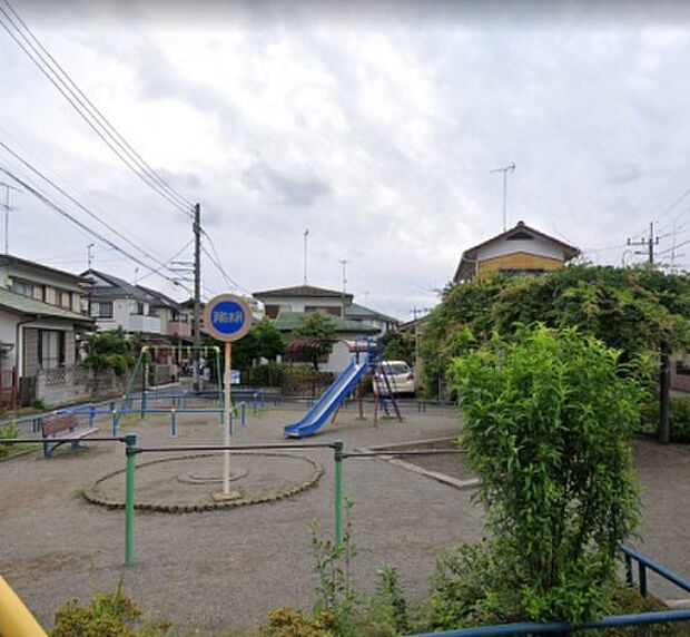 泉町みつば公園（約163m）