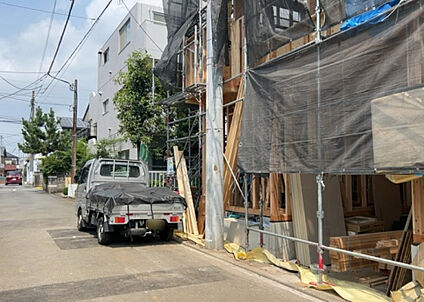 前面道路含む現地写真_3