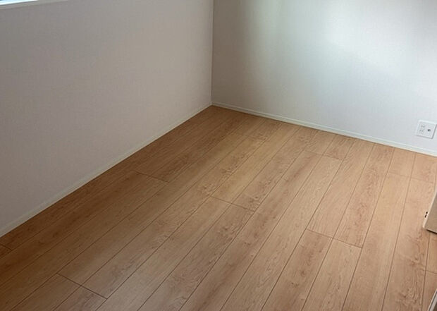【子供部屋】子供が何人でも年齢によっては、受験時にしっかり壁のある個室があった方が良い場合もあります。難しい問題ですが、兄弟の人数や、性別や年齢差によって状況が異なりますので、数年後のこともしっかり考えましょう。