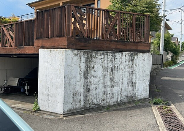 【物件からの展望】眺望を気にして物件を探す場合、前面に建物が建っていないか現地で確認しましょう!前面に建物があると景色はもちろん、日当たりや風通しにも影響が出てきます。住んだ時のことを想像しながら現地見学をしましょう。