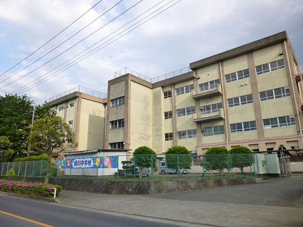 横川中学校(約2,565m)