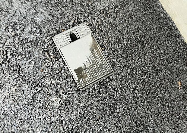 【外水栓】外水栓は、庭の水やりや洗車など、様々な用途に使える便利な設備です。ホースがしっかりと接続できるもの、水圧が安定しているものなど、使い勝手の良いものを選びましょう。また、凍結防止機能が付いているものなら、冬場でも安心して使用できます。
