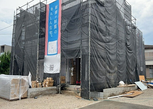 【外観_2】外観は建物の第一印象を決める重要な要素です。複数の方向から見ることで、建物の存在感や周辺との調和、デザインの良さなどがより明確に分かります。お気に入りの建物を見つけてみてください。