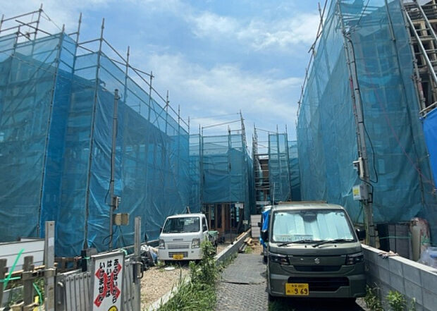 【外観_2】外観は建物の第一印象を決める重要な要素です。複数の方向から見ることで、建物の存在感や周辺との調和、デザインの良さなどがより明確に分かります。お気に入りの建物を見つけてみてください。