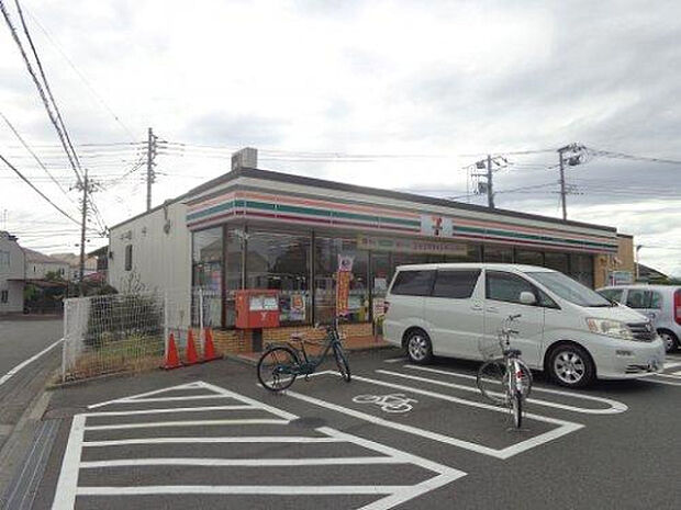 セブンイレブン 町田金森南店(約257m)