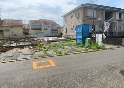 前面道路含む現地写真_2