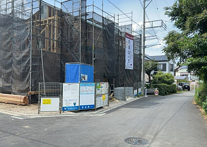 前面道路含む現地写真_3