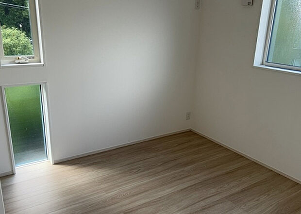 【子供部屋】子供が何人でも年齢によっては、受験時にしっかり壁のある個室があった方が良い場合もあります。難しい問題ですが、兄弟の人数や、性別や年齢差によって状況が異なりますので、数年後のこともしっかり考えましょう。