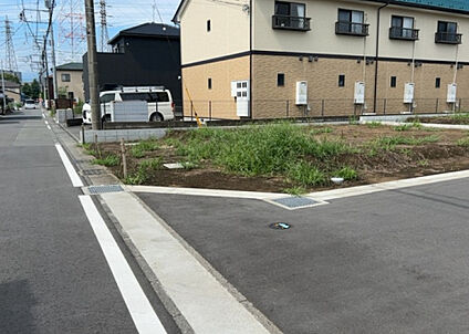 前面道路含む現地写真_2