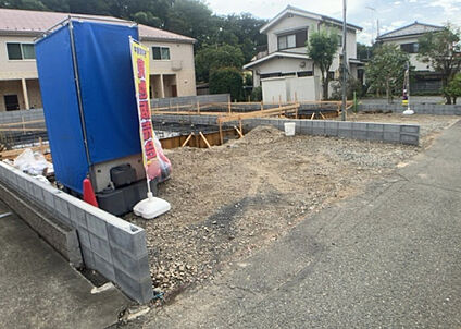 前面道路含む現地写真_3