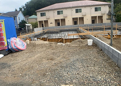 前面道路含む現地写真_2