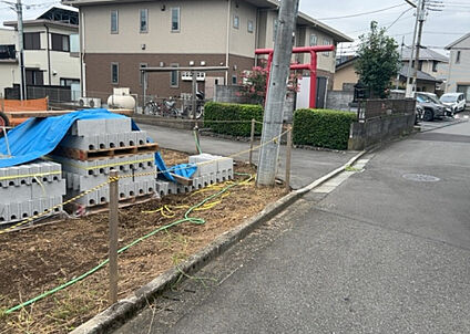 前面道路含む現地写真_2