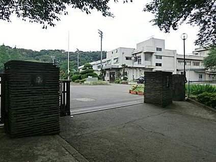 相陽中学校 1813m(徒歩23分)