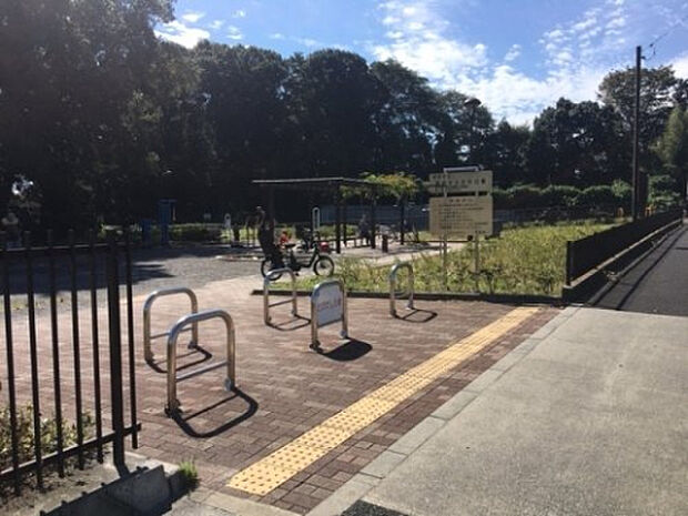 根岸からさわ公園（約512m）