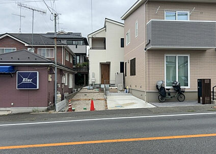 前面道路含む現地写真_2