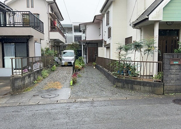 【物件からの展望】眺望を気にして物件を探す場合、前面に建物が建っていないか現地で確認しましょう!前面に建物があると景色はもちろん、日当たりや風通しにも影響が出てきます。住んだ時のことを想像しながら現地見学をしましょう。