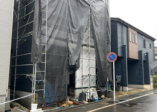 【物件からの展望】眺望を気にして物件を探す場合、前面に建物が建っていないか現地で確認しましょう!前面に建物があると景色はもちろん、日当たりや風通しにも影響が出てきます。住んだ時のことを想像しながら現地見学をしましょう。