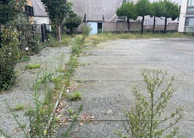 【外観_2】外観は建物の第一印象を決める重要な要素です。複数の方向から見ることで、建物の存在感や周辺との調和、デザインの良さなどがより明確に分かります。お気に入りの建物を見つけてみてください。