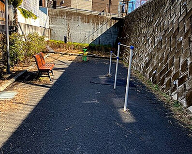 成瀬1丁目すこやか公園 425m(徒歩6分)