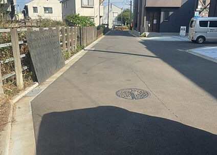 前面道路含む現地写真_2