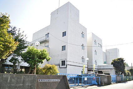 相模が丘小学校 411m(徒歩6分)