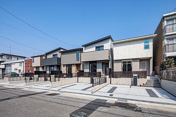 左からT-1、T-2(ご成約済み)、T-3、T-4(ご成約済み)、T-5/外観