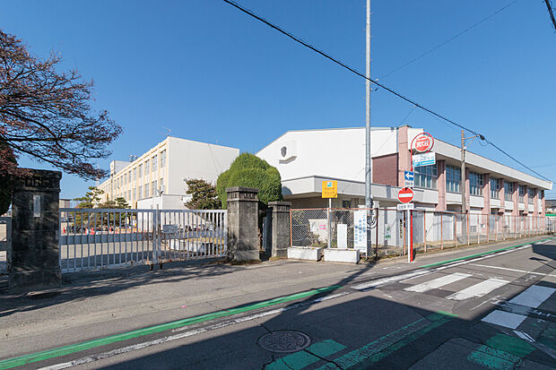 古知野南小学校(約1,120m)