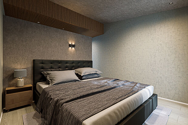 【主寝室完成予想図】T-1/勾配天井が伸びやかな開放感をもたらす、10.0帖の主寝室。木目の天井アクセントと柔らかな照明がホテルライクな上質空間を演出します。ゆとりある広さの中で、一日の疲れを癒やす極上の休息を。