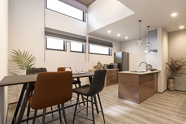 【リビングダイニング完成予想図】T-3完成予想図／視線が抜ける高天井のあるLDKに、断熱等級5の確かな性能をプラス。ZEH水準の省エネ設計により、開放感と冷暖房効率の両立を叶えました。快適な温度を保ち、心地よい暮らしを実現します。