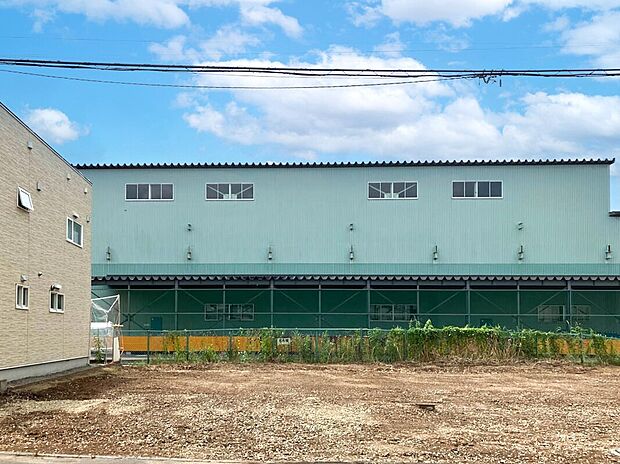 【1号地 現地写真】
土地面積約50坪、全2区画のゆとりある売地が登場。建築設計のしやすい整形地です。
(2025年7月撮影)