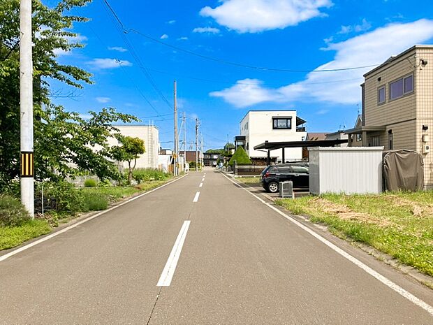 【現地写真】
JR千歳線「恵庭」駅まで徒歩約20分。落ち着いた住環境の中で、ゆったりと新生活を始めやすい立地です。
(2026年6月撮影)