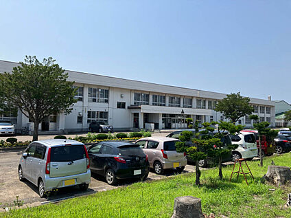 光西中学校	 2400m(徒歩30分)