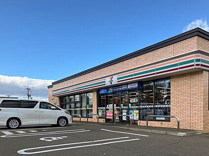 セブンイレブン西19南4丁目店 450m(徒歩6分)