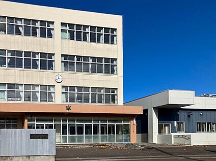 栄南中学校 1680m(徒歩21分)