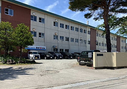 本通中学校 1900m(徒歩24分)