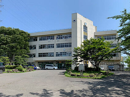 向陽台中学校 2000m(徒歩25分)