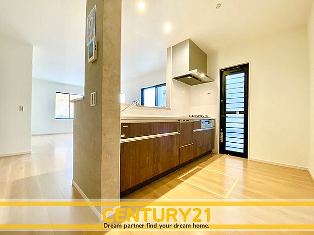 ～「これから見れますか」とお気軽にお問合せ下さい～
