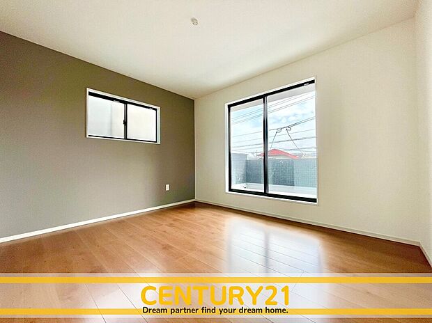 ◆同一建築会社の他現場写真◆
現地&同一施工会社の完成物件もご案内可能です。