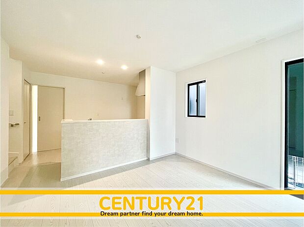 ◆現地写真◆
～他も気になる物件があれば合わせてご案内させていただきます～


