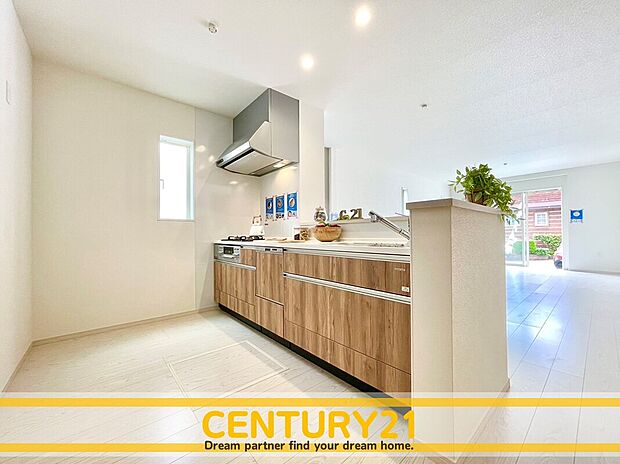 ◆同一建築会社の他現場写真◆
～現地＆同一施工会社の完成物件もご案内可能です～
