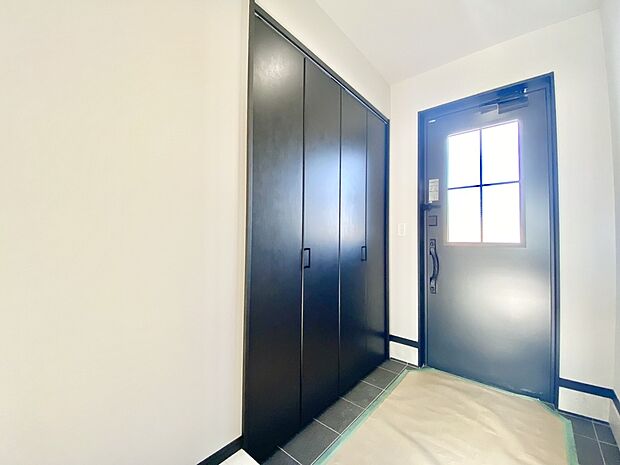 【~他も気になる物件があれば合わせてご案内させていただきます~】■玄関■