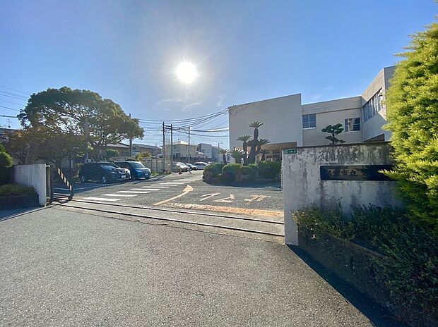 福津市立福間南小学校（約860m）